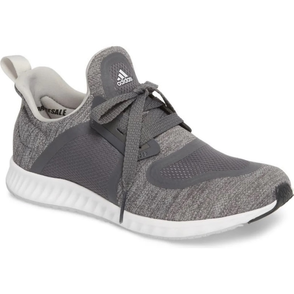 Women’s Adidas Sneaker Size 7